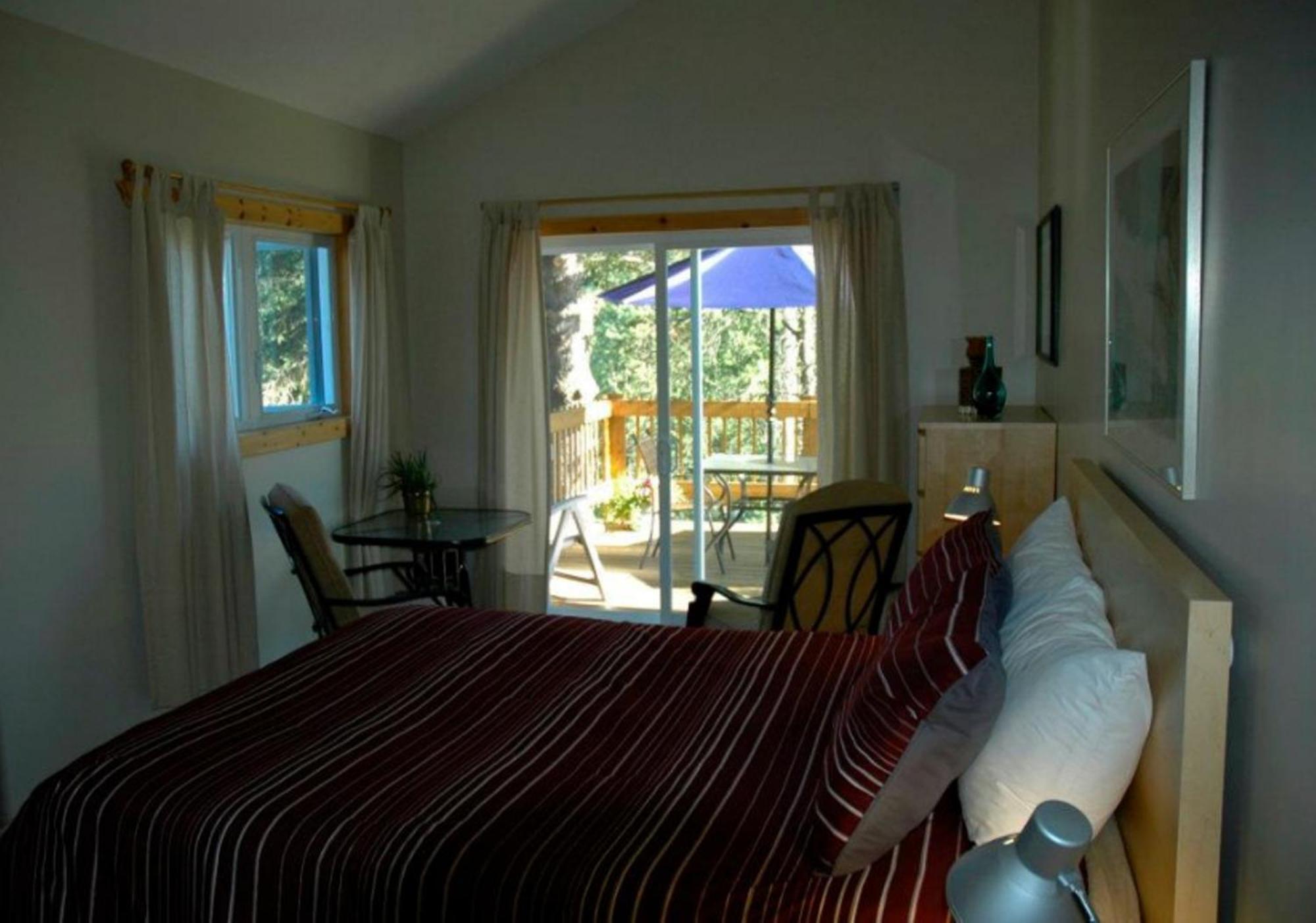 Gite Au Pied Du Courant De Gilbert Desjardins Mont-Laurier Habitación foto