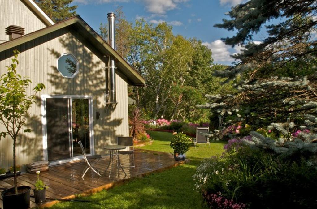 Gite Au Pied Du Courant De Gilbert Desjardins Mont-Laurier Exterior foto