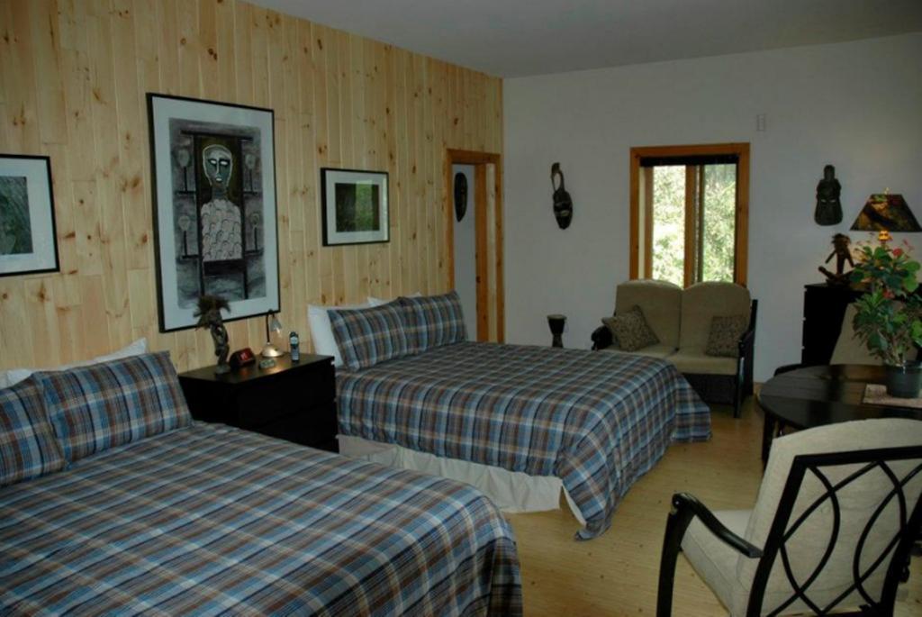 Gite Au Pied Du Courant De Gilbert Desjardins Mont-Laurier Habitación foto