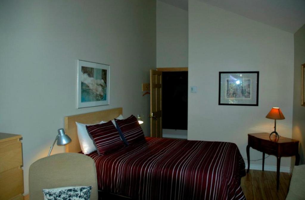 Gite Au Pied Du Courant De Gilbert Desjardins Mont-Laurier Habitación foto